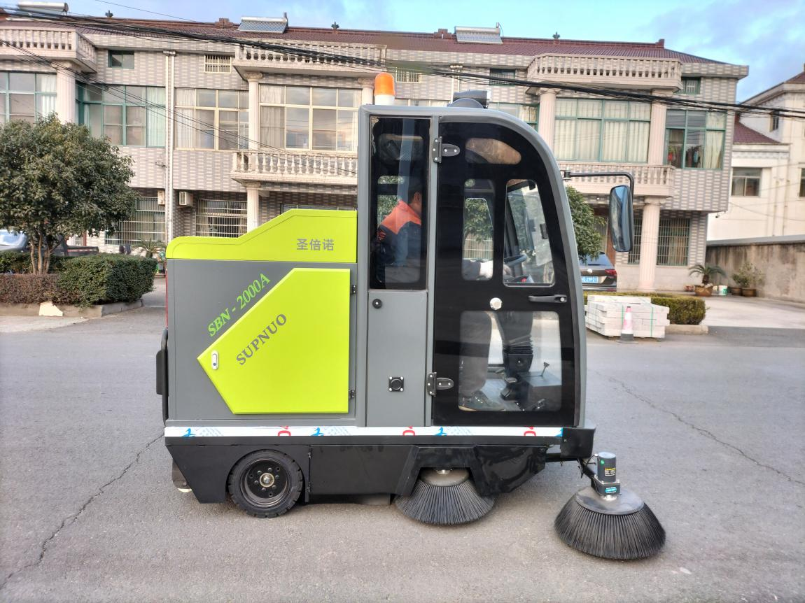 巴彦淖尔龙马清扫车